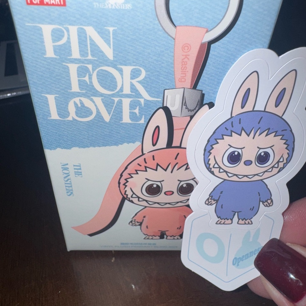 Labubu Pin For Love LETTER O